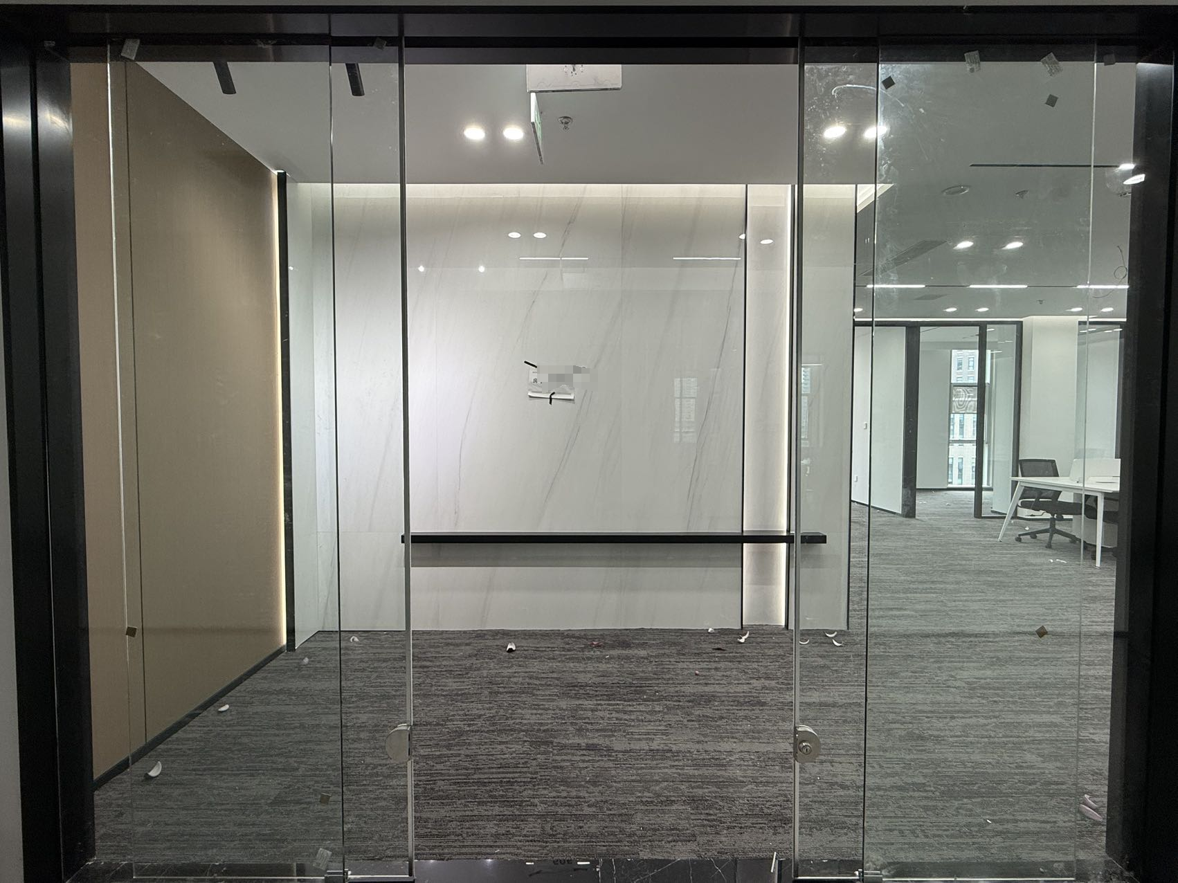 近天府五街地铁 按套出租 4隔间20工位 精装带家具 户型方正 园区氛围巴适 天府软件园办公室出租