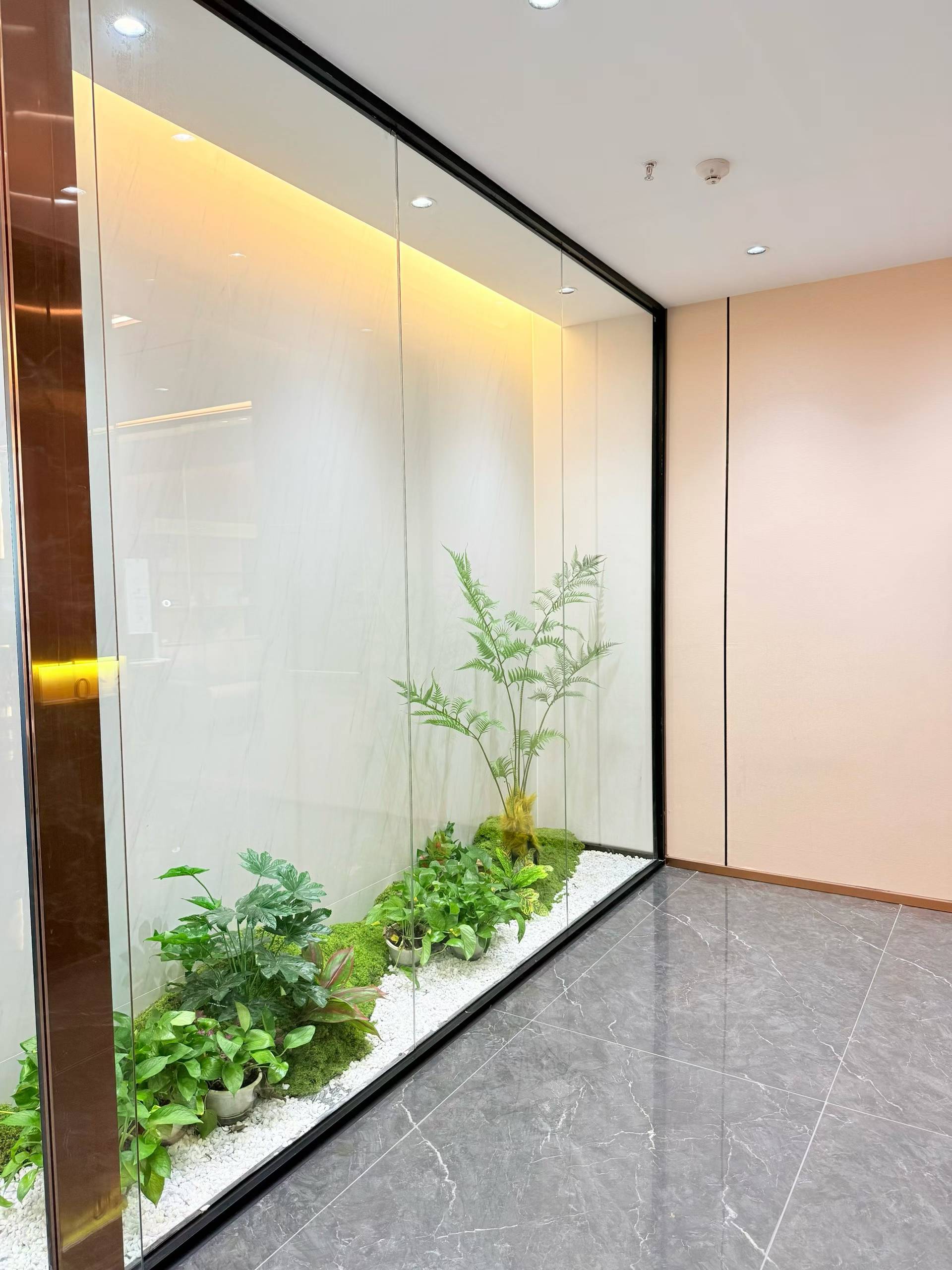 北一环内 江景办公优选 136平 3隔间10工位 环境舒适 24小时空调 户型方正 北成8号办公室出租