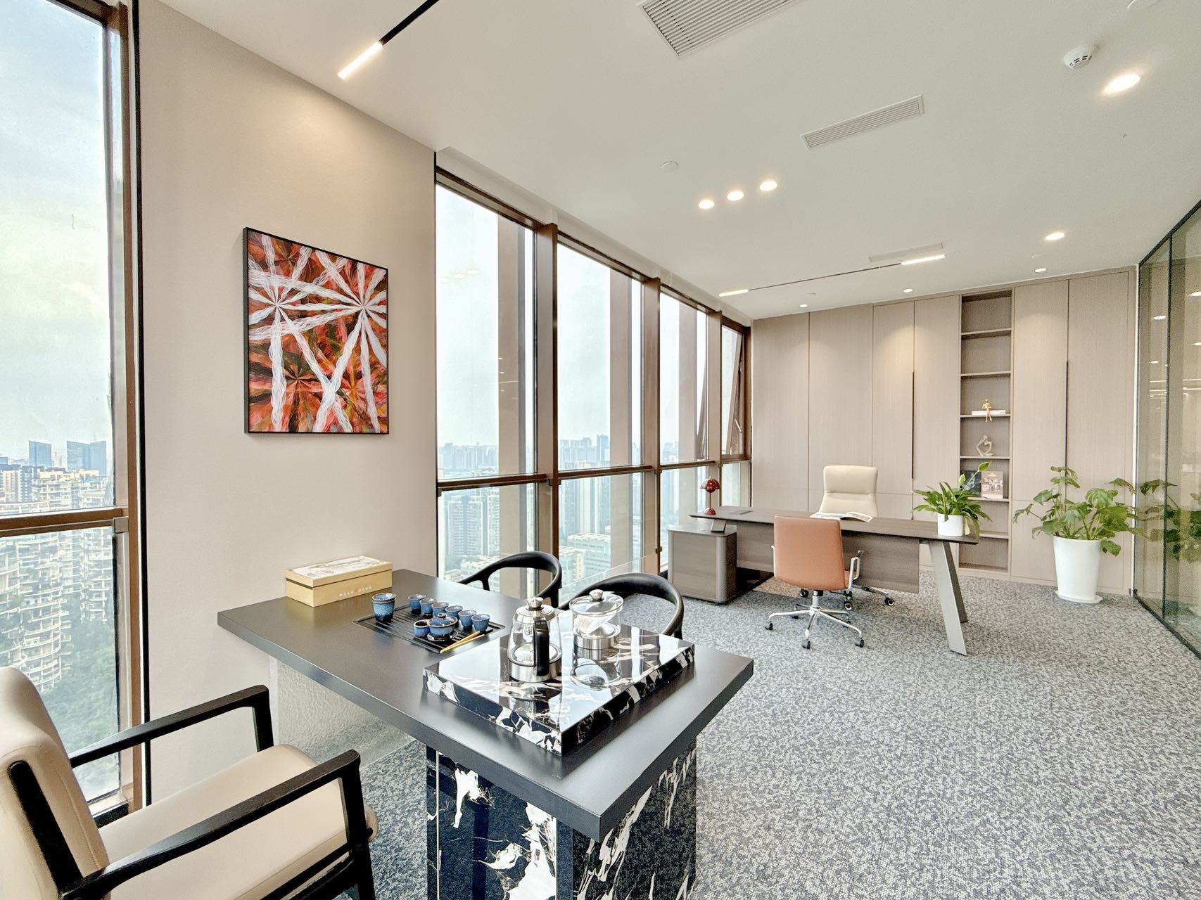 高新世纪城地铁口 面积518平 7隔间70工位 双面采光 双老板间 家具可调 东方希望天祥办公室出租