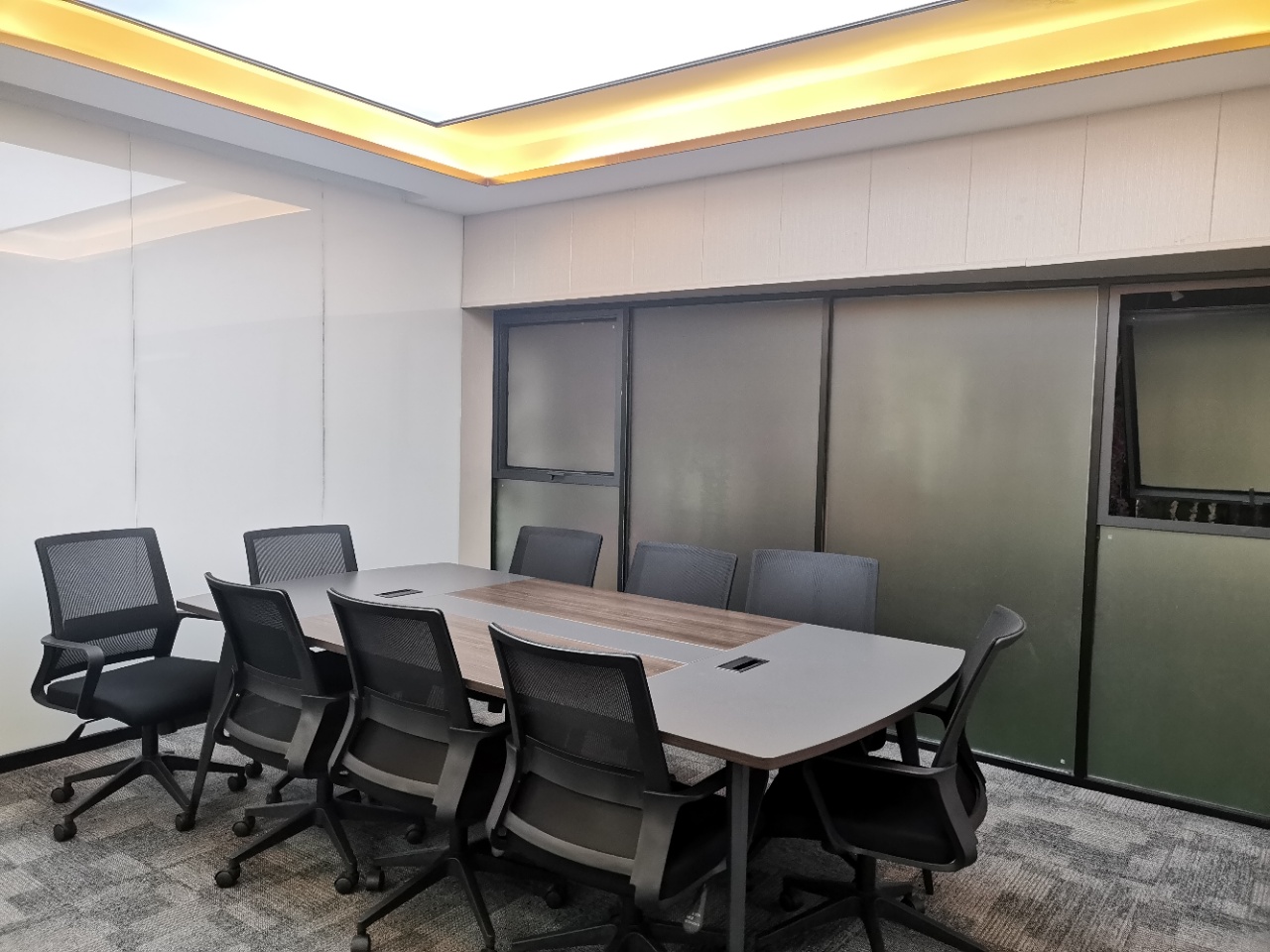 金牛区安格斯峰汇中心精装165平办公室 户型方正 采光很好