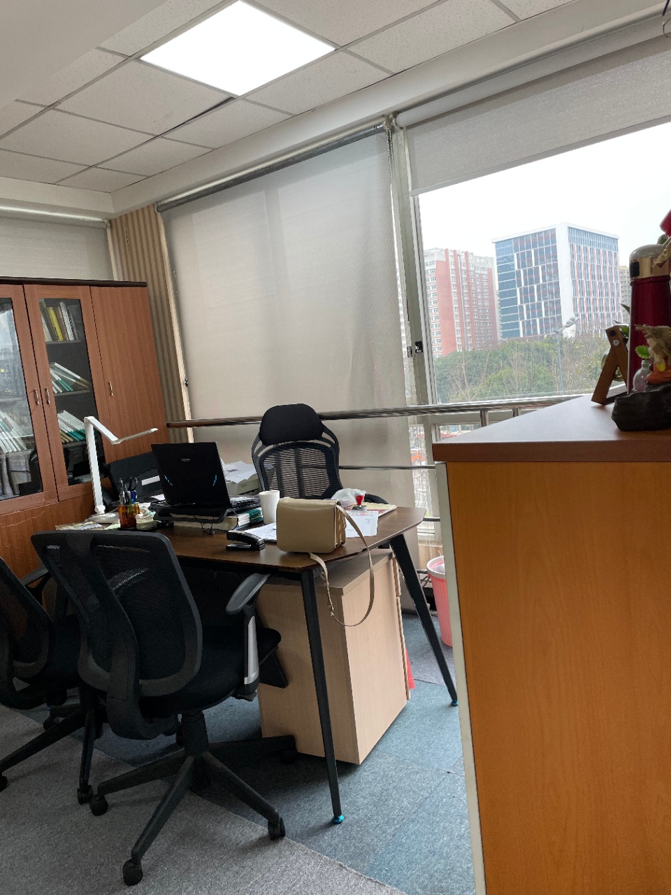 高新区金融城天府新谷精装95平办公室 紧凑创业型办公室 生活便利 户型方正