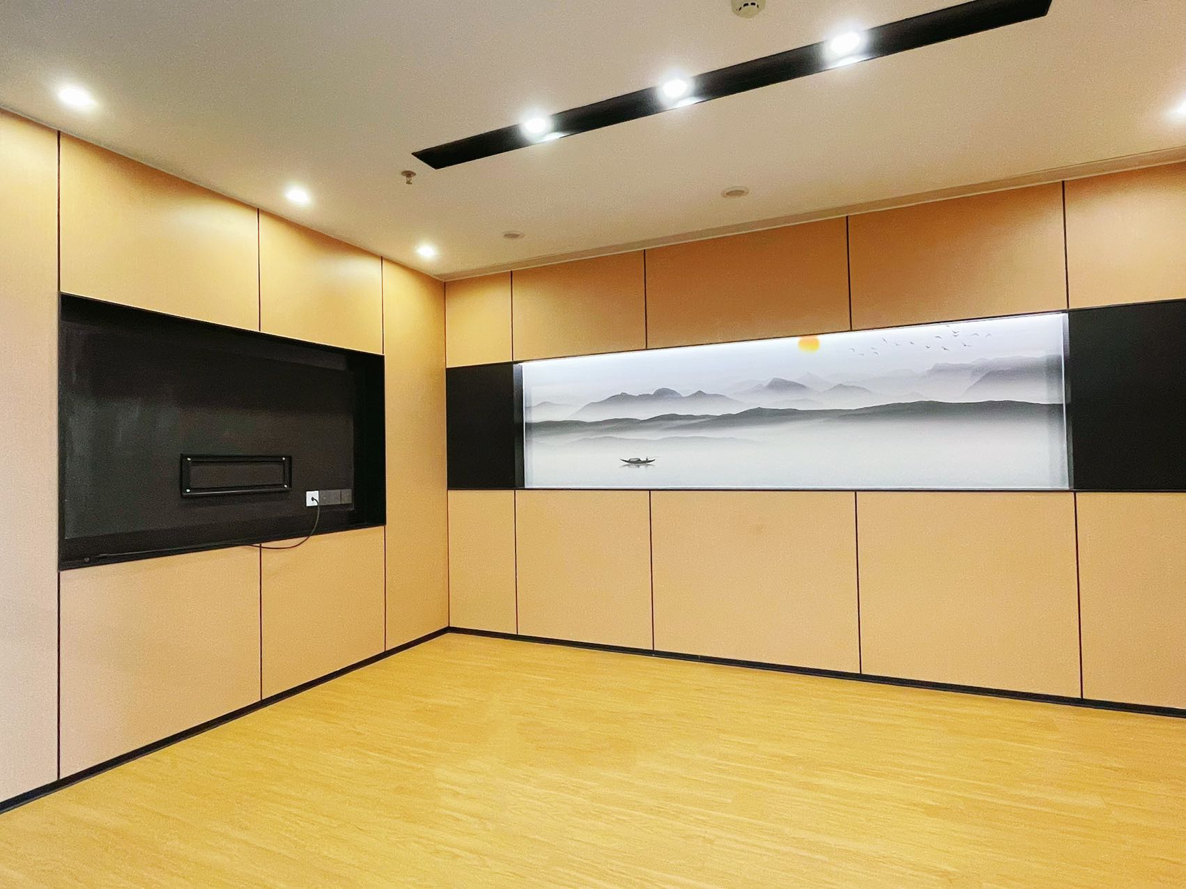 攀成钢-东大路地铁口 超甲楼盘 200平方 3隔间+会议室+20工位 高区视野 电梯口旁 环球都汇广场办公室出租