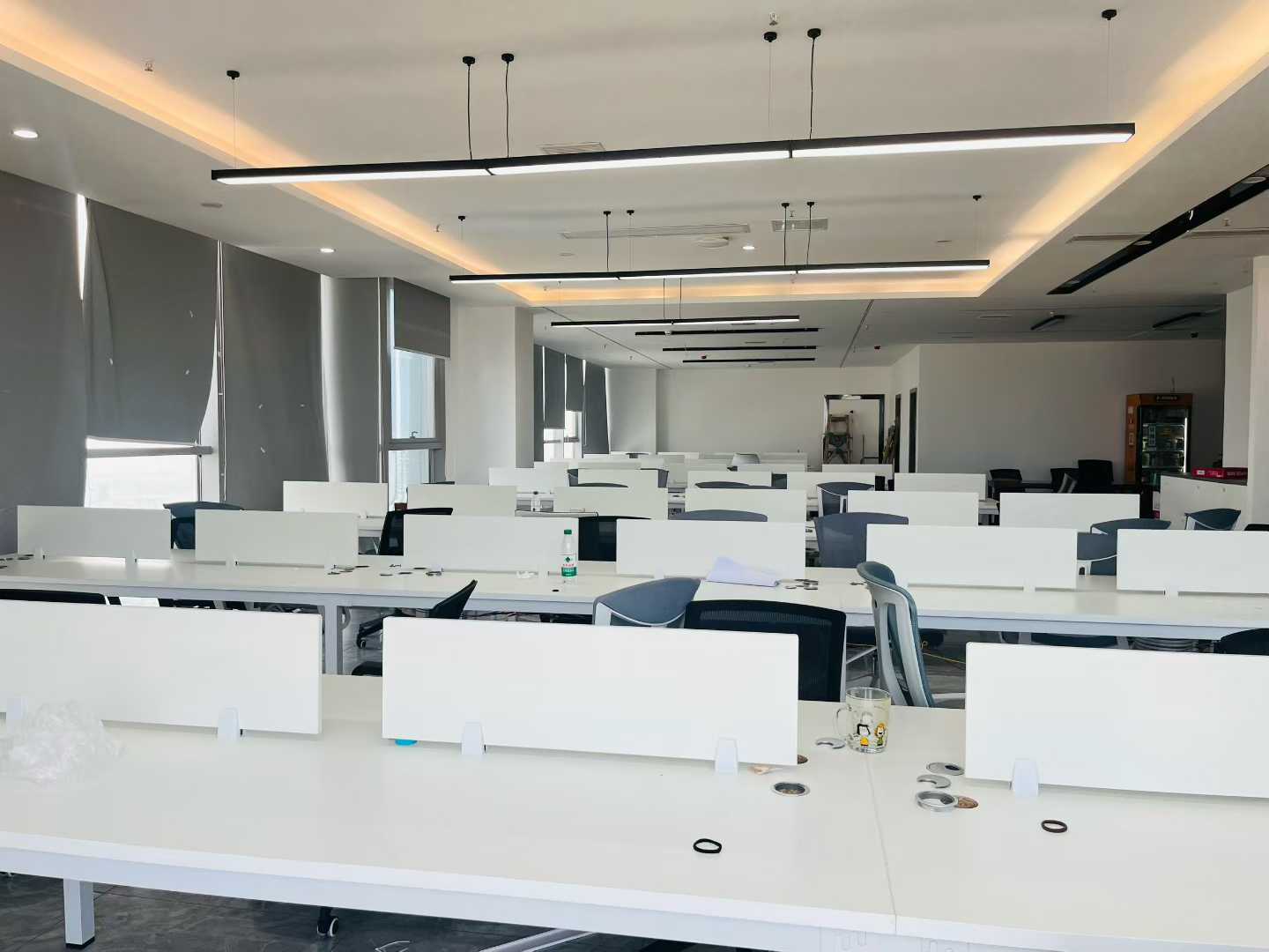 成华理工大学地铁口 481平方 8隔间38工位 精装带家具 无加时费 视野巴适 招商城市主场办公室出租