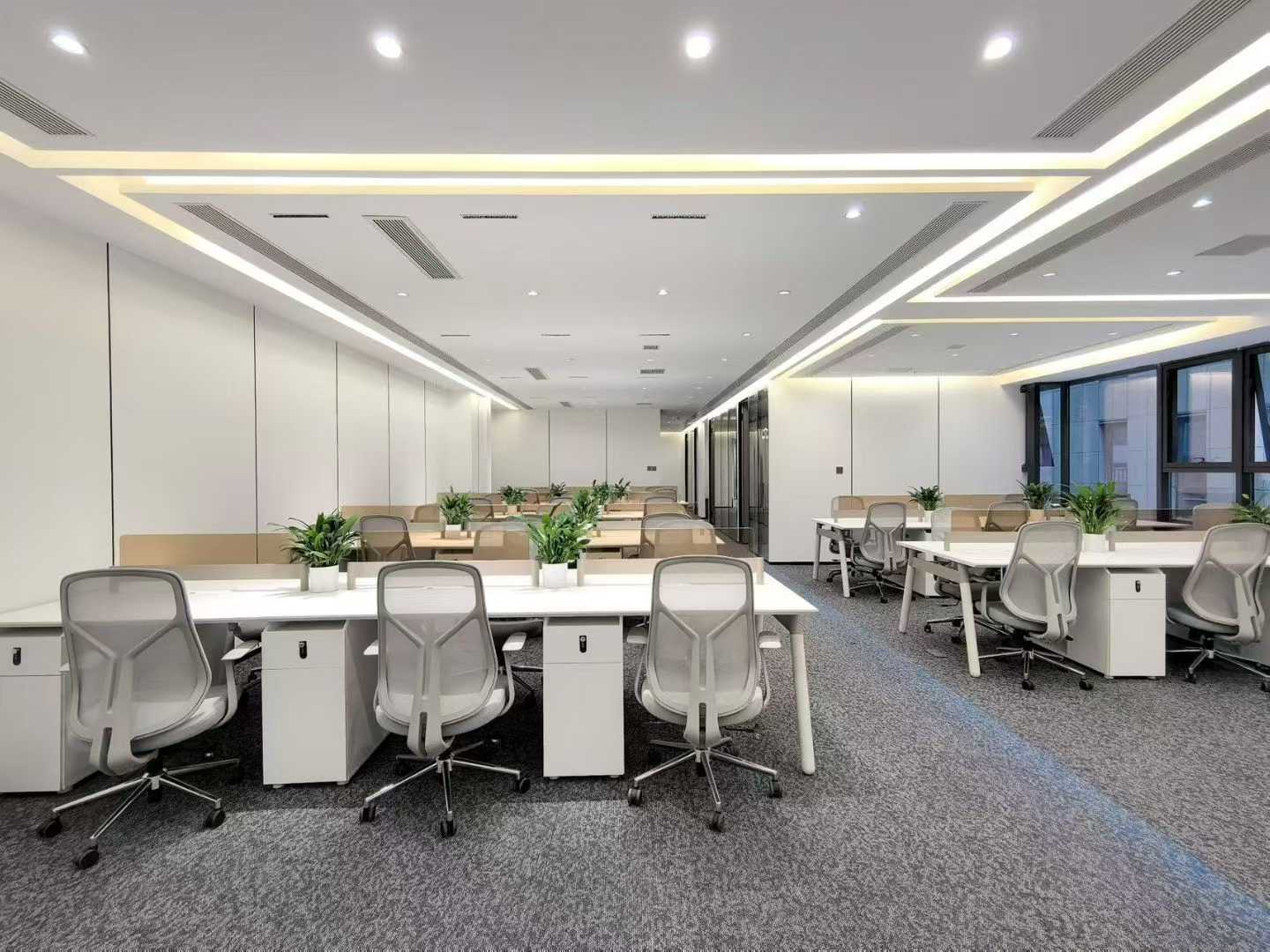 孵化园精装优质好房 三地铁线交汇 396平 5隔间48工位带大前台 动静分区 德商国际办公室出租