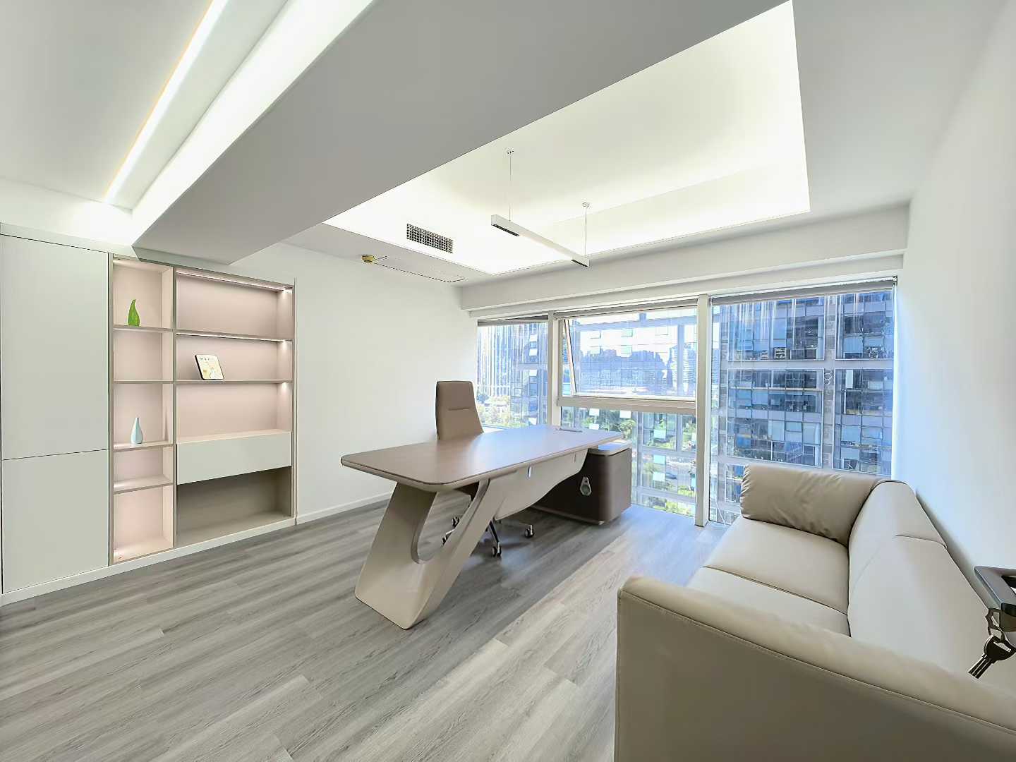 天府三街跃层无加时费楼盘 纯写字楼 建筑140平 使用280平 5隔间30工位 带卫生间 福年广场办公室出租