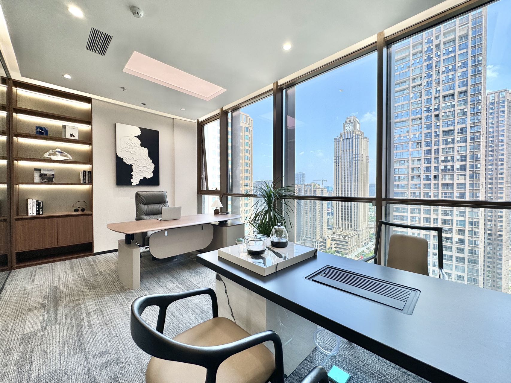 世纪城地铁口甲级楼宇 4隔间20工位 正对电梯口 商务办公接待都可以 东方希望天祥办公室出租