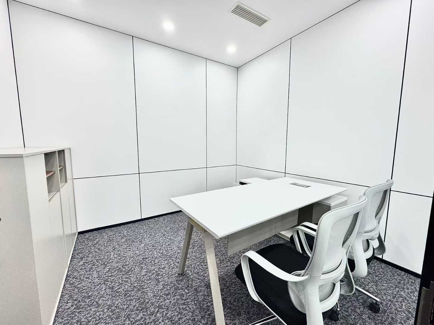 红牌楼甲级带共享配套服务 413平 5隔间36工位 带接待区 户型方正 采光面大 鼎冠中心办公室出租