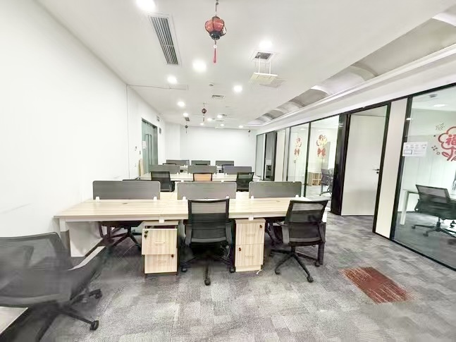 南门2环内 甲写楼宇 倪家桥地铁两三百米 180平 4隔间18工位 精装带家具特价出租 保利中心办公室出租