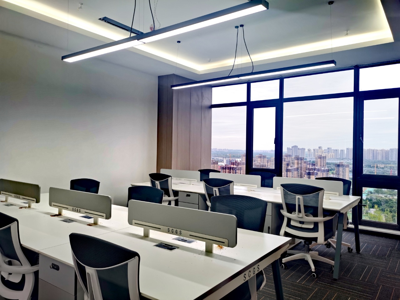 龙光世纪中心小户型127平创业型精装修办公室 房源品质高办公舒适