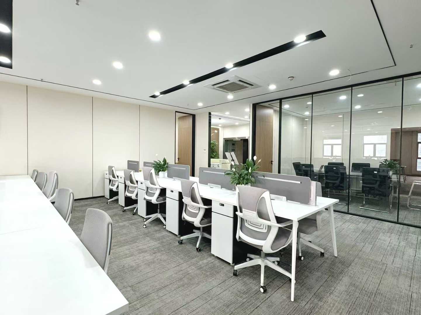 天府三街24小时空调楼盘 356平方 5隔间40工位 双面采光 品质家具 凯旋广场办公室出租