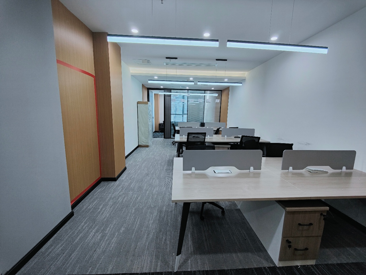 【共享独间】智谷·盈创空间 83平米 1隔间12独立工位  共享接待区！共享会议室