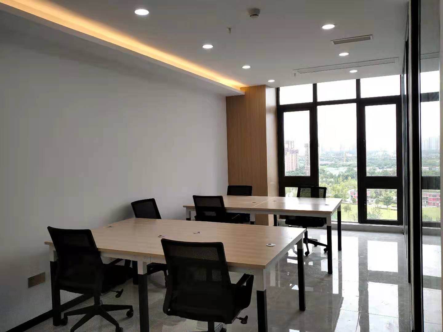 创业首选 成华区龙光世纪中心精装小面积办公室出租
