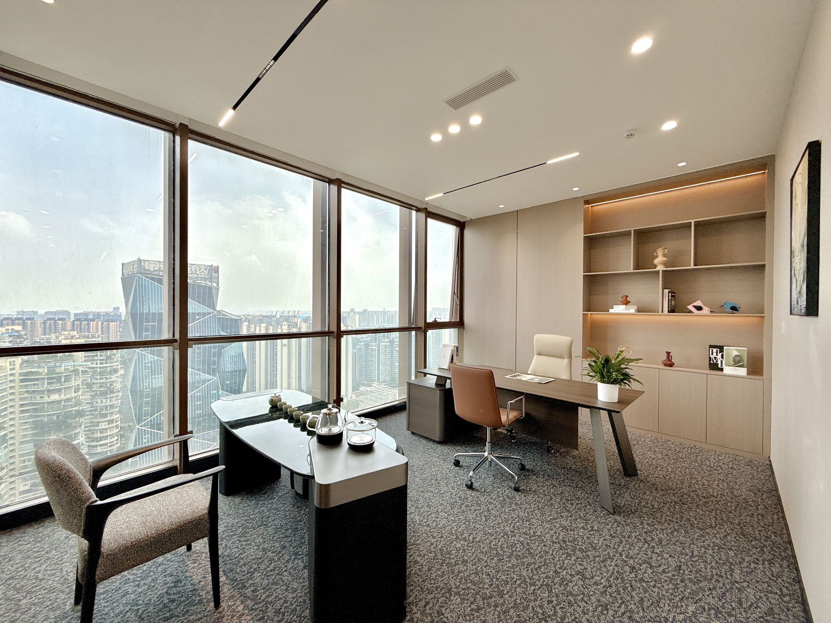 高新世纪城地铁口 面积518平 7隔间70工位 双面采光 双老板间 家具可调 东方希望天祥办公室出租