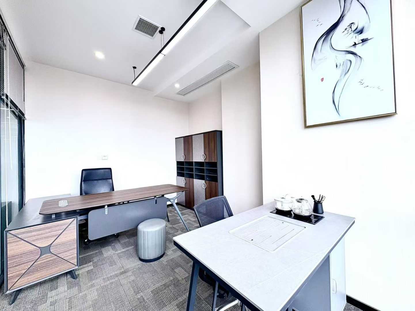 1号线高新晶科特价房出租 158平 3隔间16工位 朝东 24小时空调 精装带家具 晶科一号办公室出租