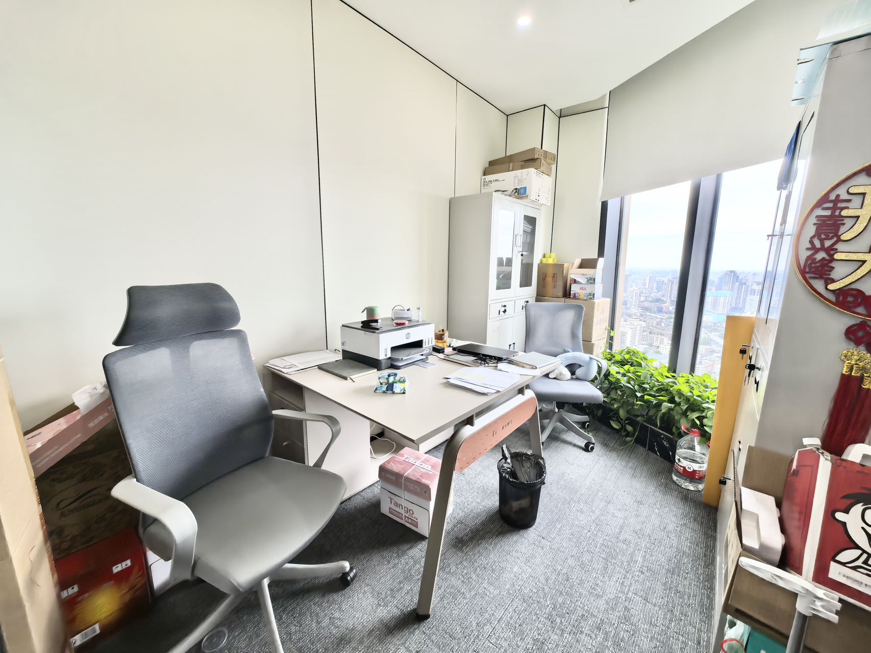 金牛区人民北路近地铁的创业/办事处小户型 112平 2隔间9工位 24小时空调 看锦江 北成8号办公室出租