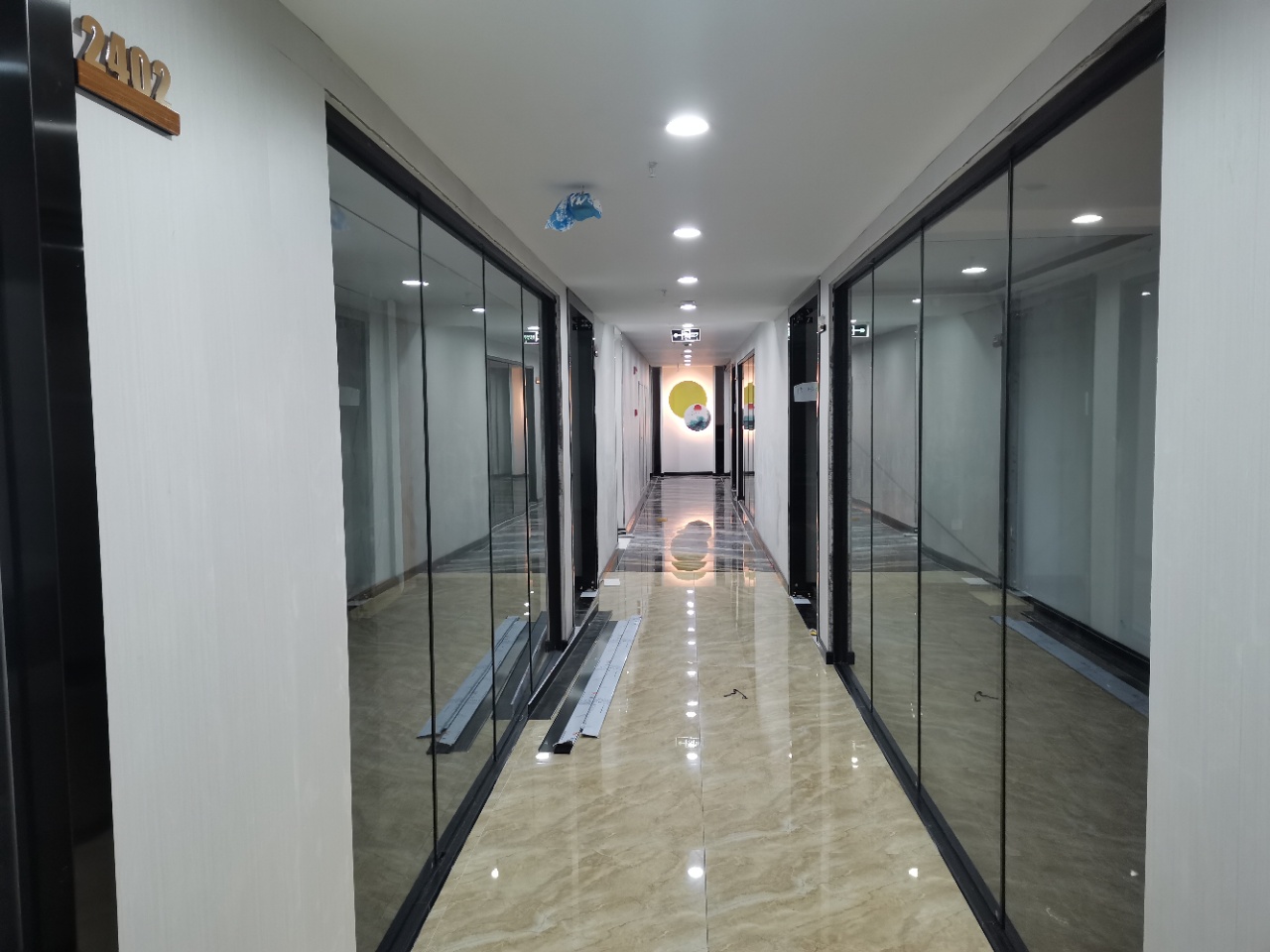 锦江区四川师大地铁口沙河中心103平精装办公室 全新家具 无加时费