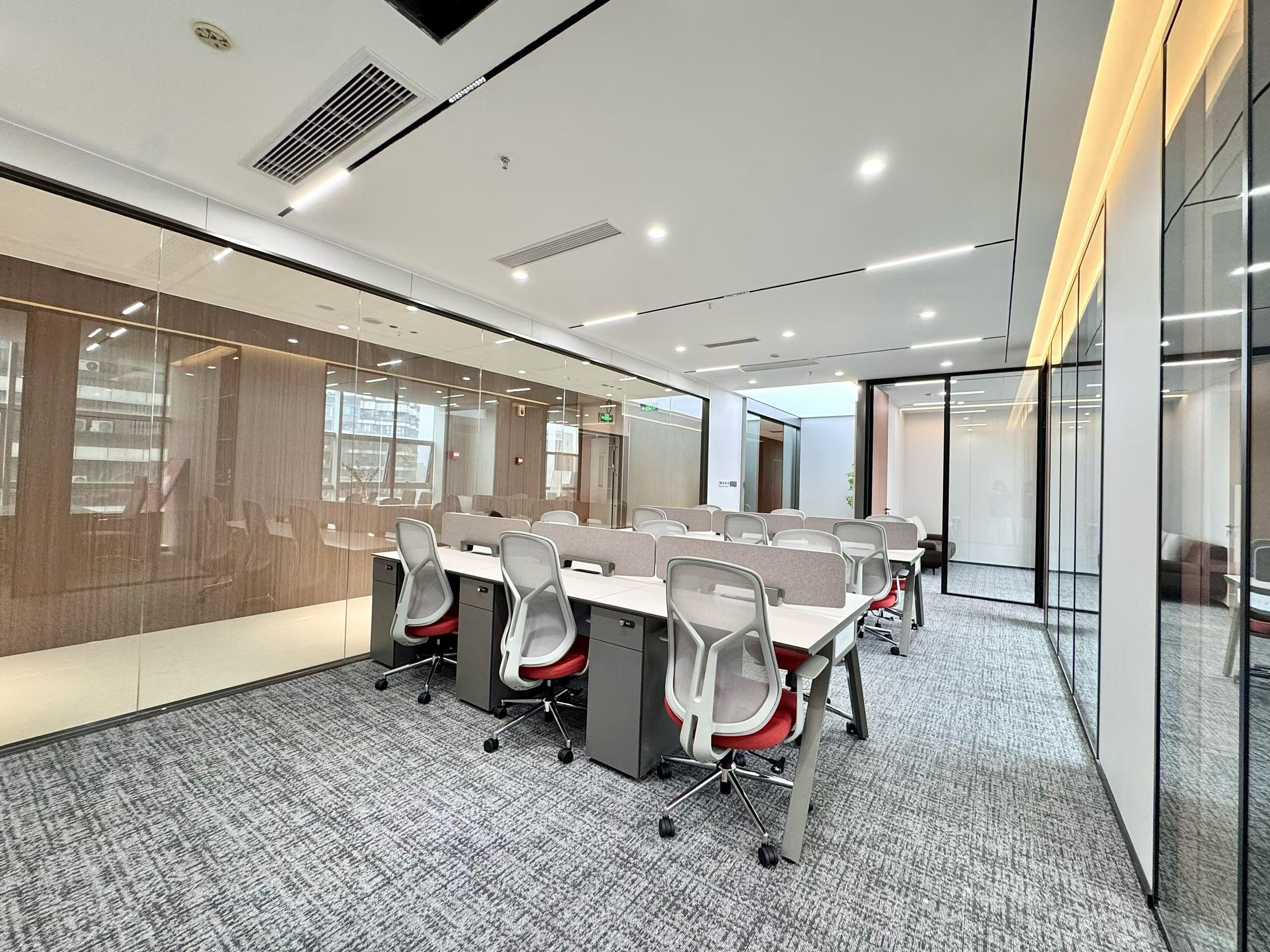 5号线花牌坊地铁口 精装好房 169平 3隔间15工位 品质装修 价格含物业含家具 新时金泰大厦办公室出租