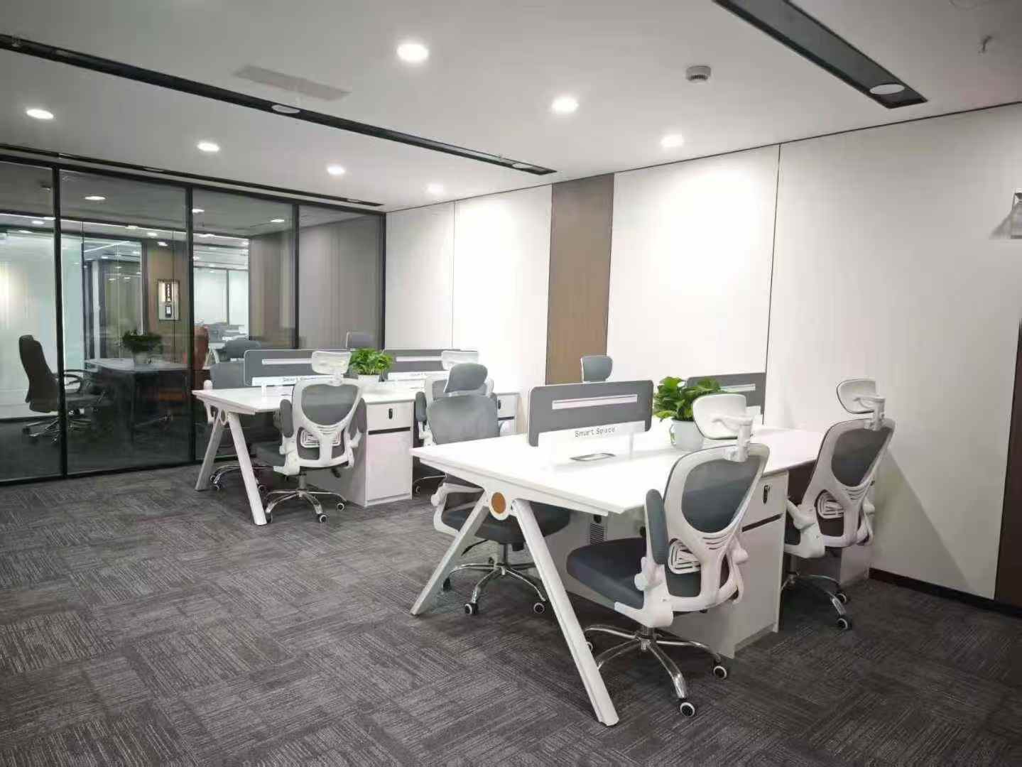 高新区创业小户型 市一医院地铁三四百米 按套出租 1隔间12工位 报价含物业费 天府新谷办公室出租