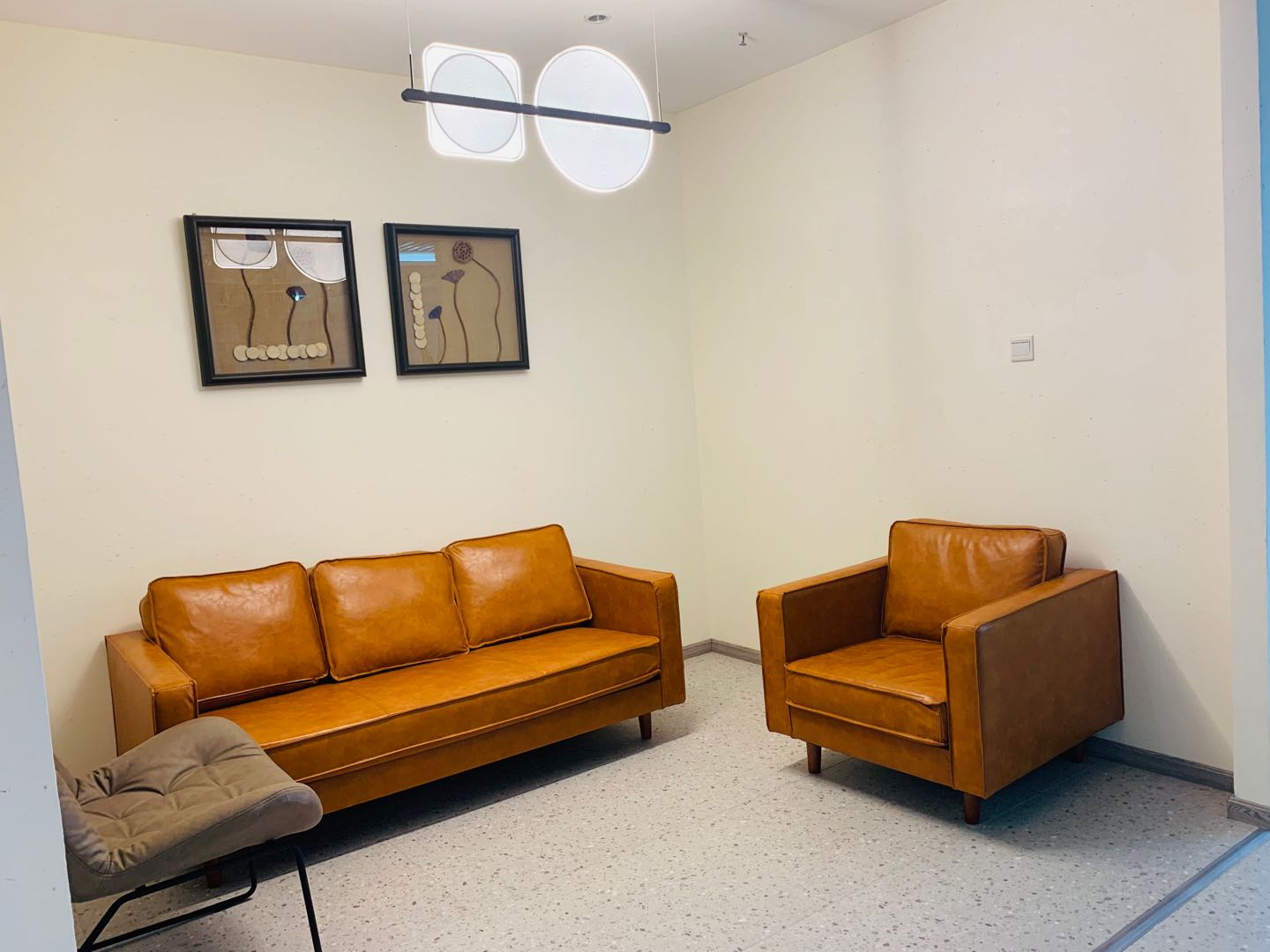 奥克斯广场 388平米 中式风格装修+全套中式家具丨8隔间24工位