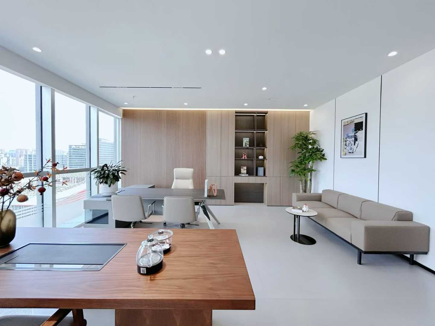 1号线高新地铁四百米 按套出租 7隔间40工位 精装带家具 装修巴适 超大老板间 电梯口 中航城市办公室出租