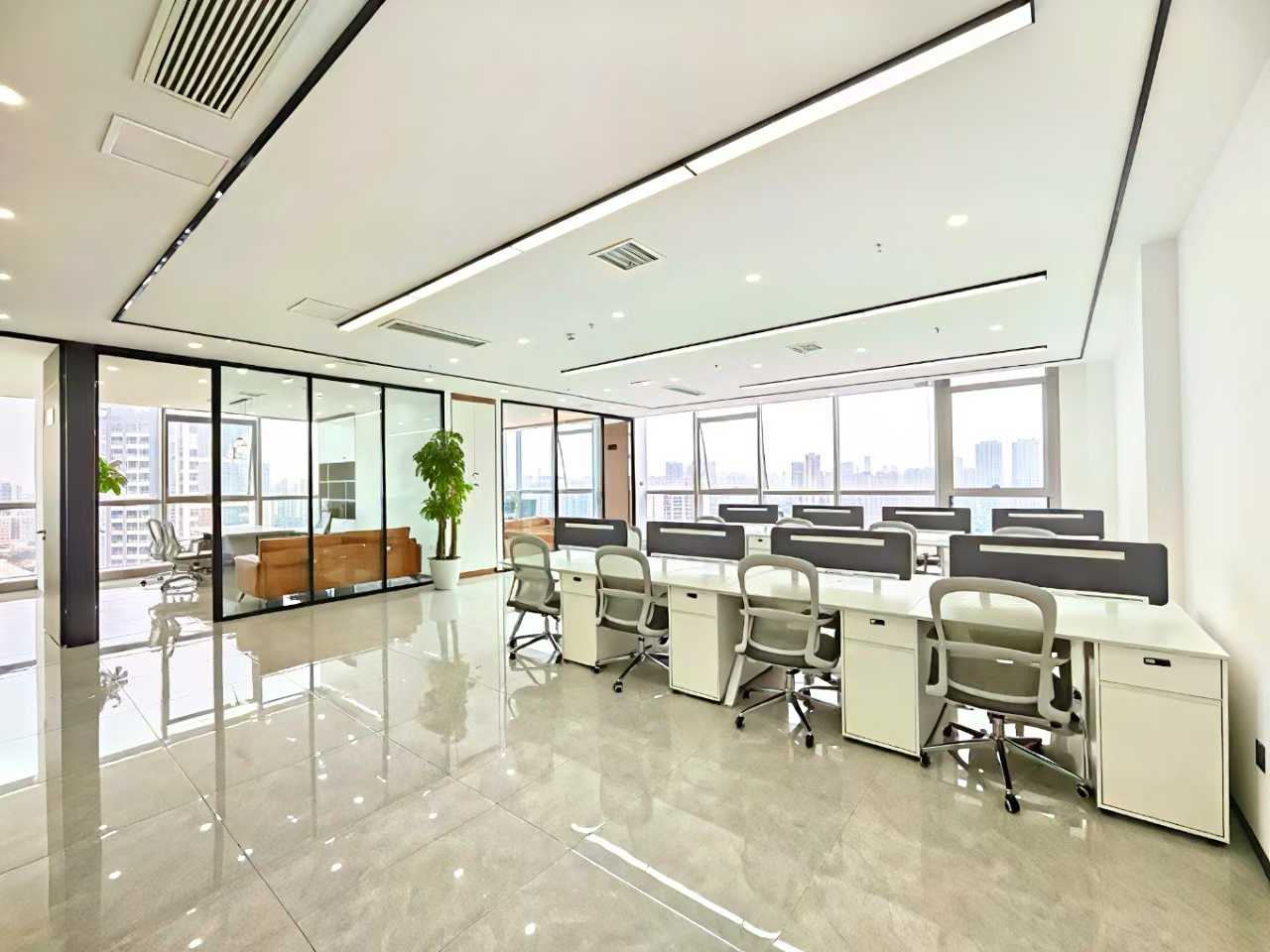 成华区理工大学地铁口 套租方正 双面采光 4隔间30工位 视野巴适 适合接待 24小时空调 招商城市主场办公室出租