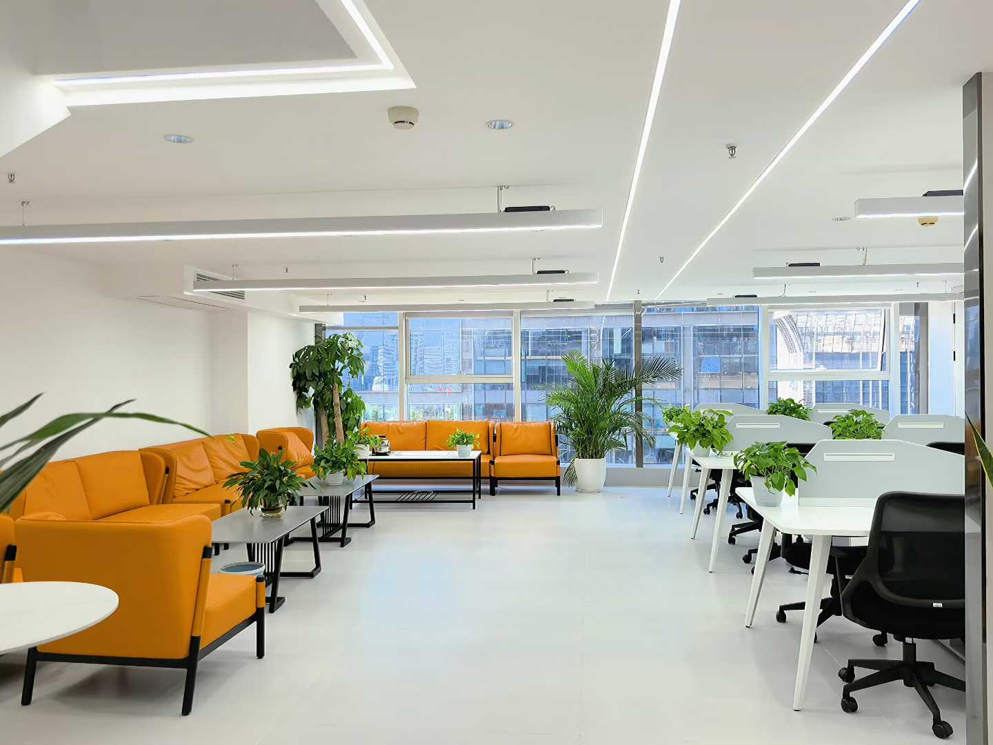 天府三街跃层无加时费楼盘 纯写字楼 建筑140平 使用280平 5隔间30工位 带卫生间 福年广场办公室出租