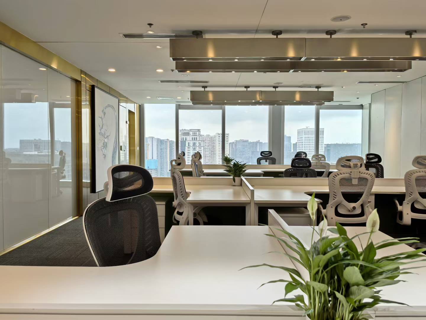 金融城超甲稀缺豪装接待房 1107平 超大前台+超大老板间 视野开阔 不容错过 银泰中心办公室出租