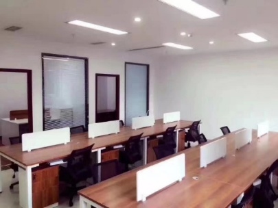 高新区新世纪环球中心精装199平办公室,户型方正 配套成熟