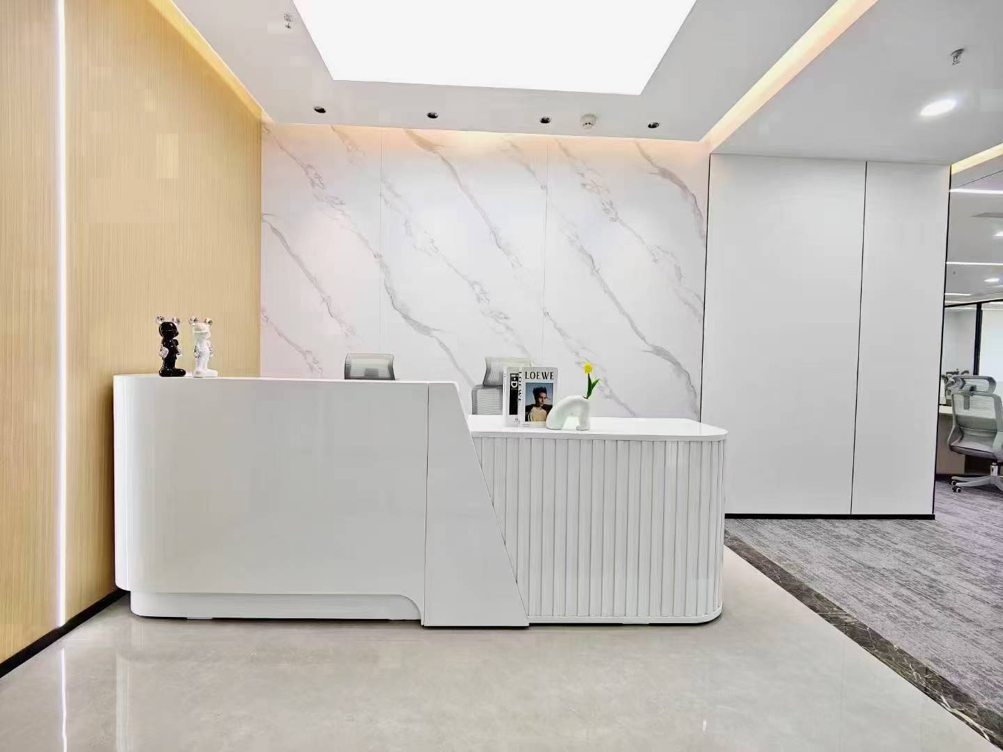 南门9号线芯岛地铁三四百米 266平 3隔间26工位 空调早8晚10 嘉煜金融科技中心办公室出租