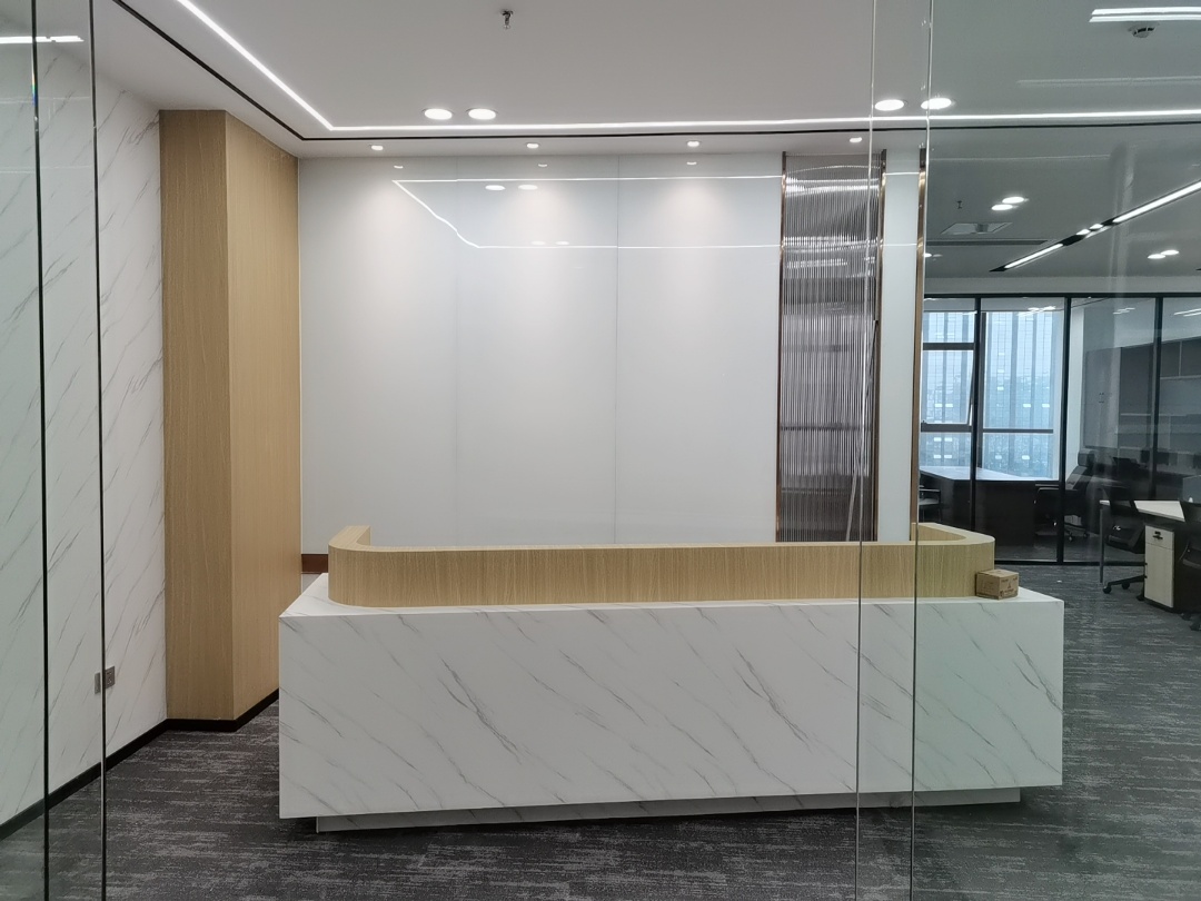 龙泉驿区豫光中心精装238平大面积办公室全新带家具出租 户型方正