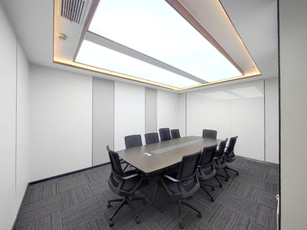 天府二街甲级楼宇 478平方6隔间56工位 双面采光 视野巴适 户型方正 落地窗 天府金融大厦办公室出租