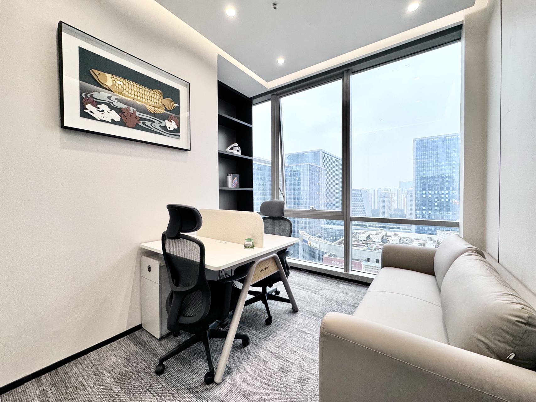 高新区双地铁 紧邻金融城 4隔间28工位 形象墙带电子屏 双面采光 带家具 视野巴适 无加时费 晶科一号办公室出租