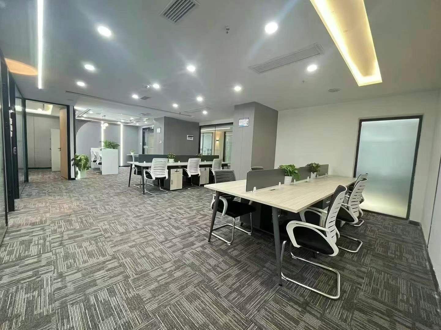 市中心4号线太升南路地铁三四百米 188平方 3隔间16工位 带家具 沃特国际大厦办公室出租