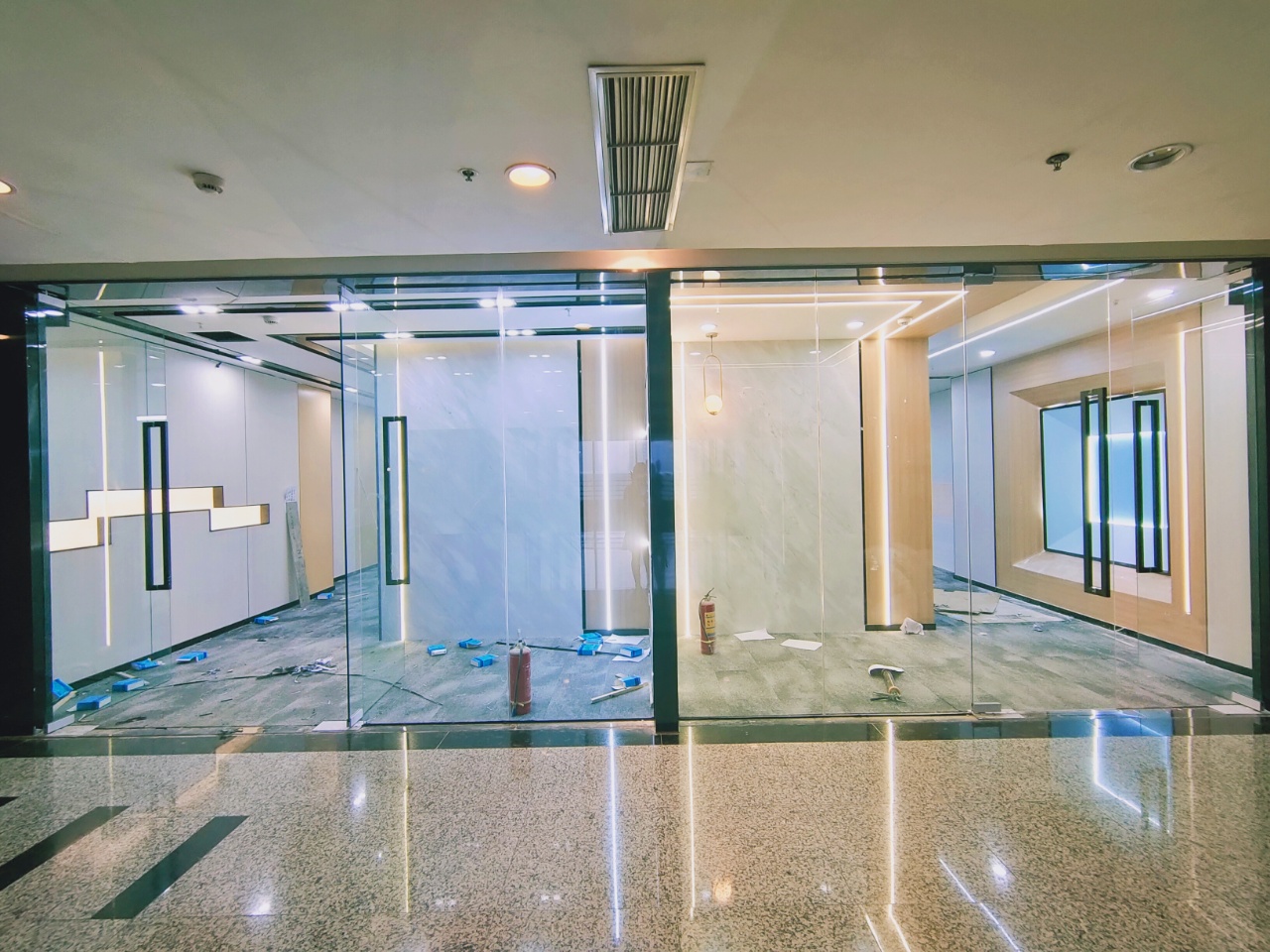 环球中心丨电梯口 小户型98平米 送超大阳台