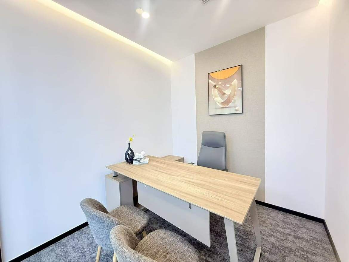 市中心东门大桥地铁口特价小面积按套出租 3隔间10工位 视野无遮挡 含物业费 时代8号办公室出租