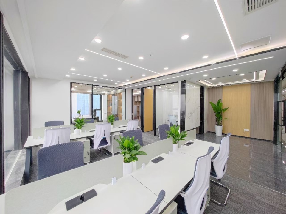 市中心天府广场地铁200米 3隔间12工位 双面采光 视野无遮挡 采光巴适 茂业天地办公室出租