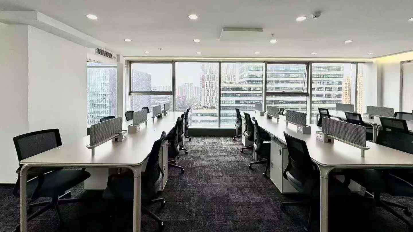 天府三街跃层户型 性价比高 见面195平 实得350平+ 7隔间42工位带接待区 精装带家具 福年广场办公室出租