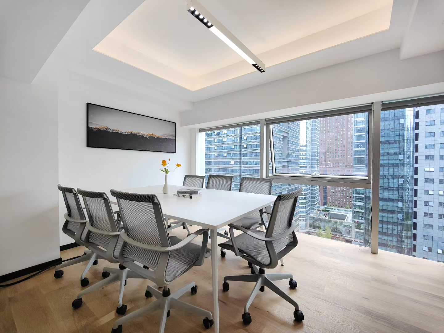 天府三街纯写跃层户型 品质楼盘 物业便宜 5隔间20工位 报价含物业 24小时空调 租一层的两层 福年广场办公室出租