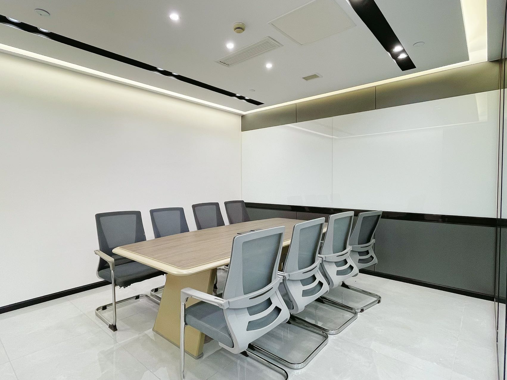 金融城甲级写字楼 按套出租 户型方正 4隔间18工位 低区看交子环 利用率高 东方希望中心办公室出租