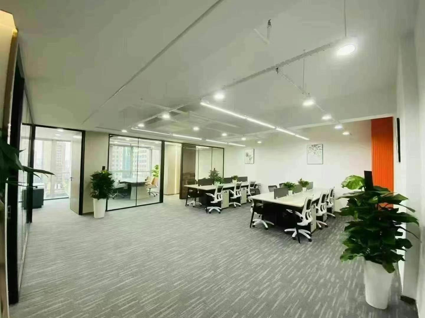 武侯区桐梓林地铁三四百米 159平方 3隔间16工位 特价出租 物业便宜 24小时空调 商鼎国际办公室出租