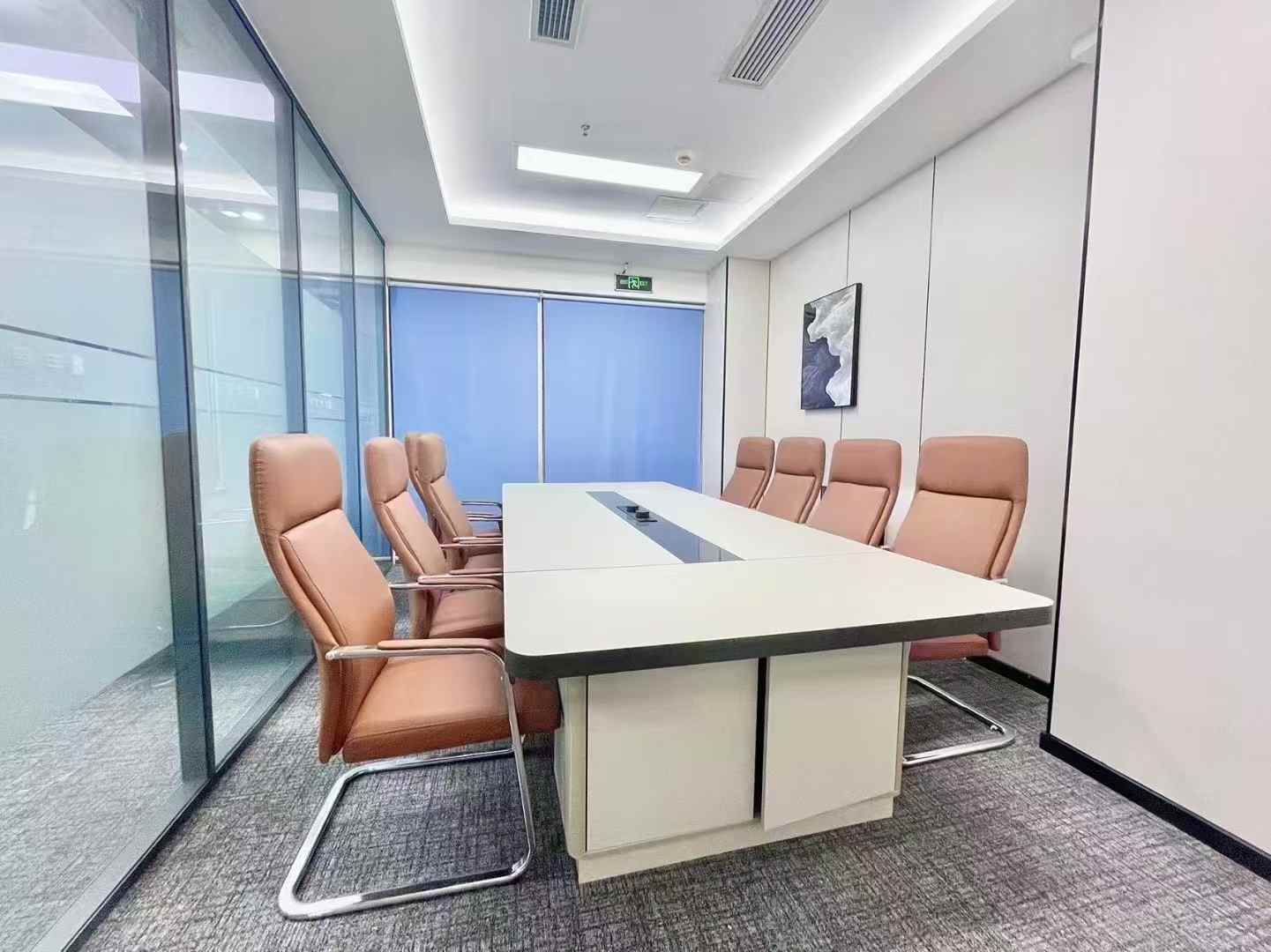 环球中心南区朝外精装4隔间16工位 三个大隔间 电梯厅旁边 采光视野安逸 大气老板间 环球中心办公室出租