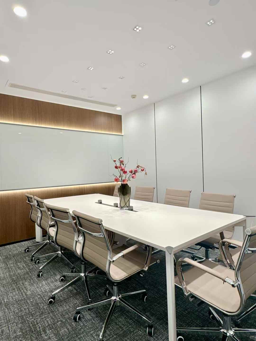 世纪城精装优质户型 天府二街 4隔间14-18工位 中区视野无遮挡 装修巴适 蜀都中心二期办公室出租