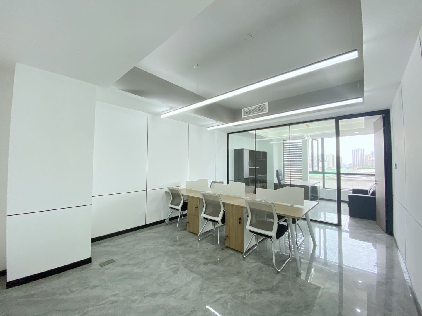 时尚大厦 79平米 1+6工位 小户型适合小团队过渡|高新区写字楼|高新区办公室|租小团