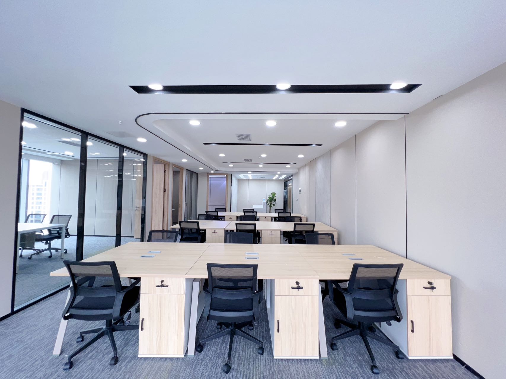 成都东站甲级写字楼 325平方 5隔间24工位 双面采光 24小时空调随时可控 中环国际办公室出租