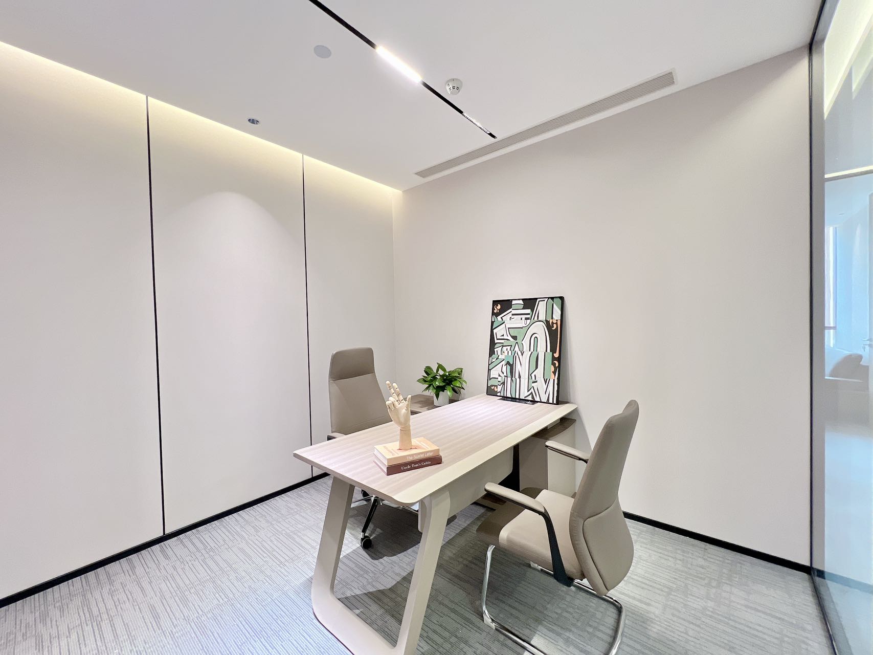 世纪城地铁口甲级楼盘 特价出租 158平方4隔间10工位带储物间 精装带家具 东方希望天祥办公室出租