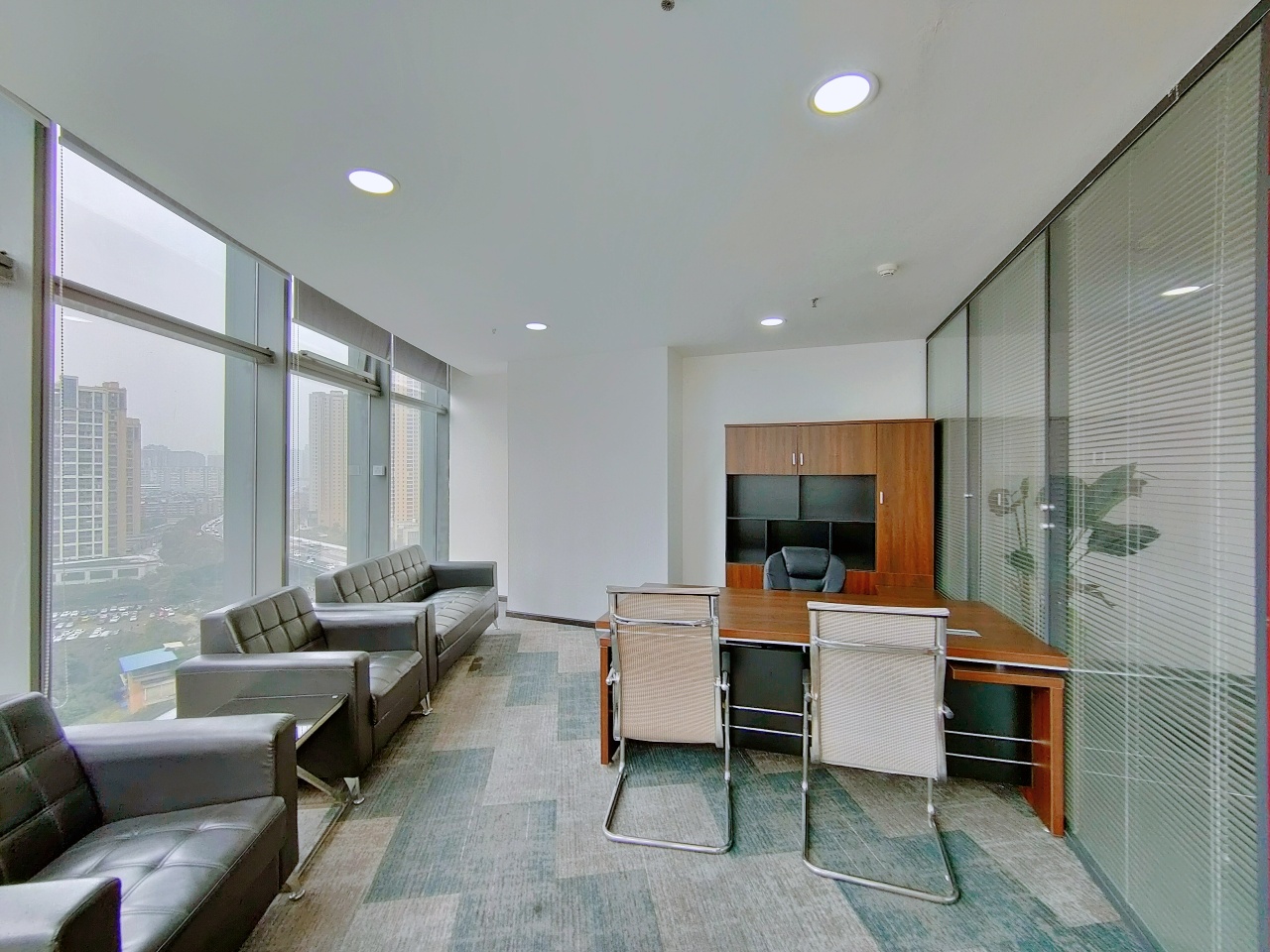 成华区多弗国际中心3隔间20工位艺术精装带家具高区采光房东直租