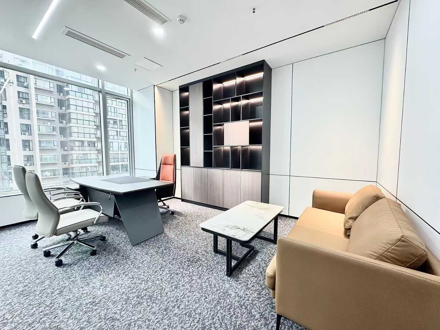 红牌楼甲级带共享配套服务 413平 5隔间36工位 带接待区 户型方正 采光面大 鼎冠中心办公室出租