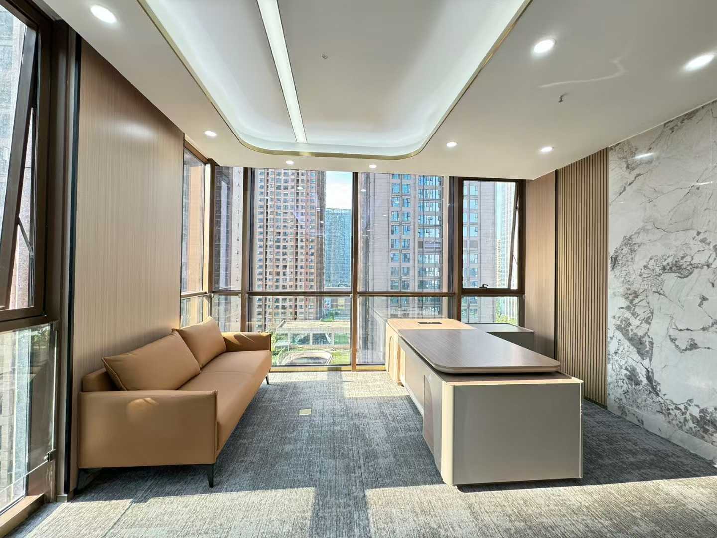 世纪城地铁口甲级双面采光户型 365平方 6隔间30工位 采光视野安逸 东方希望天祥办公室出租