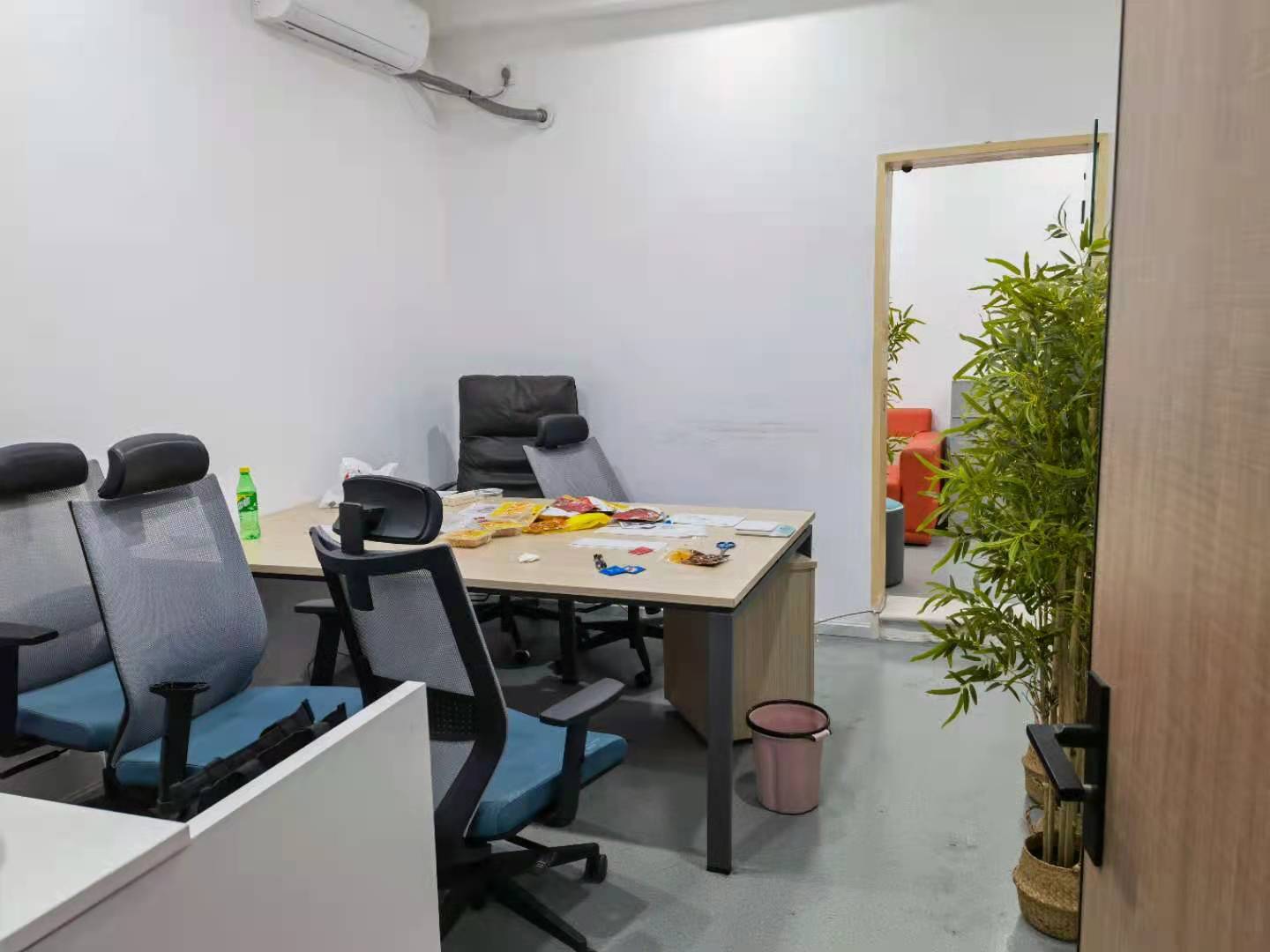 成都花园丨花园岛70平米，私密办公室10工位2隔间温馨办公室（含税物业）
