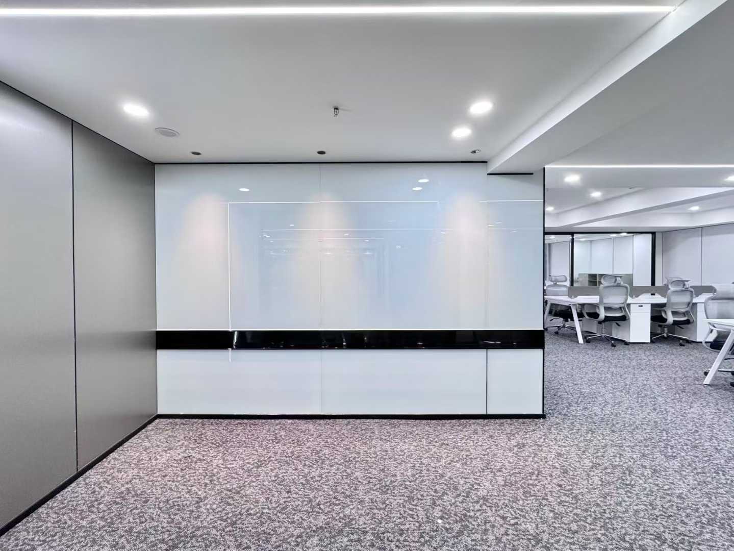 红牌楼新楼盘户型方正 243平 4隔间20工位 通透大气 24小时空调 鼎冠中心办公室出租